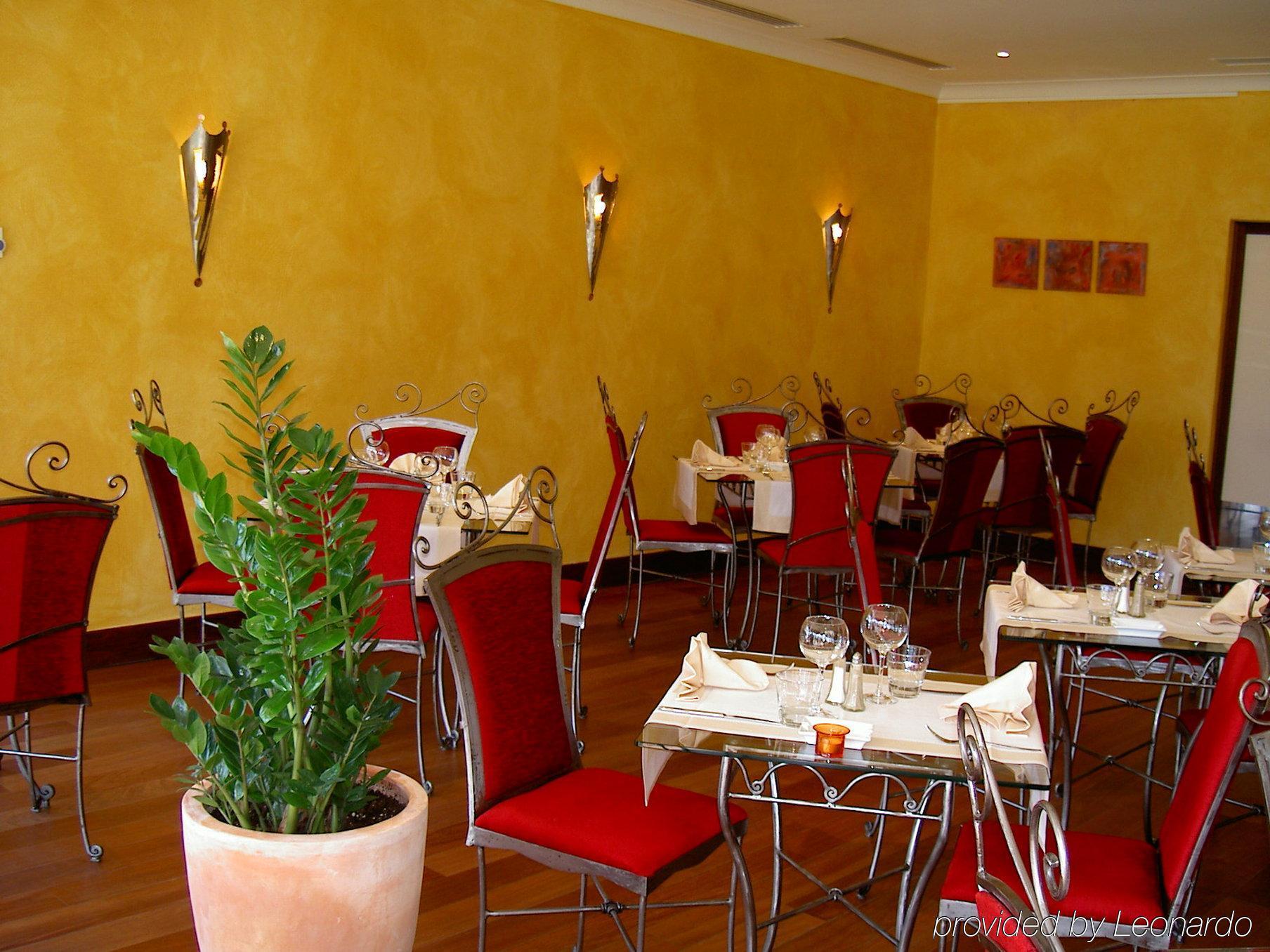 Holiday Inn Express Grenoble-Bernin Restoran foto